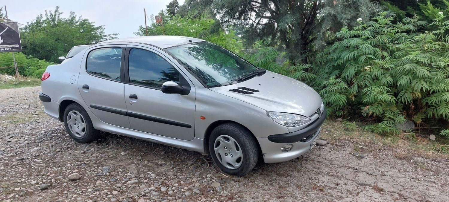 پژو ۲۰۶ صندوق دار v8 - 1390