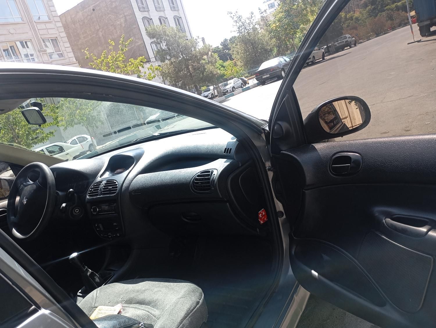 پژو ۲۰۶ صندوق دار v8 - 1385