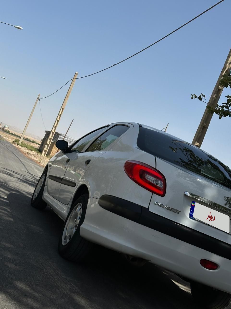 پژو ۲۰۶ صندوق دار v8 - 1396