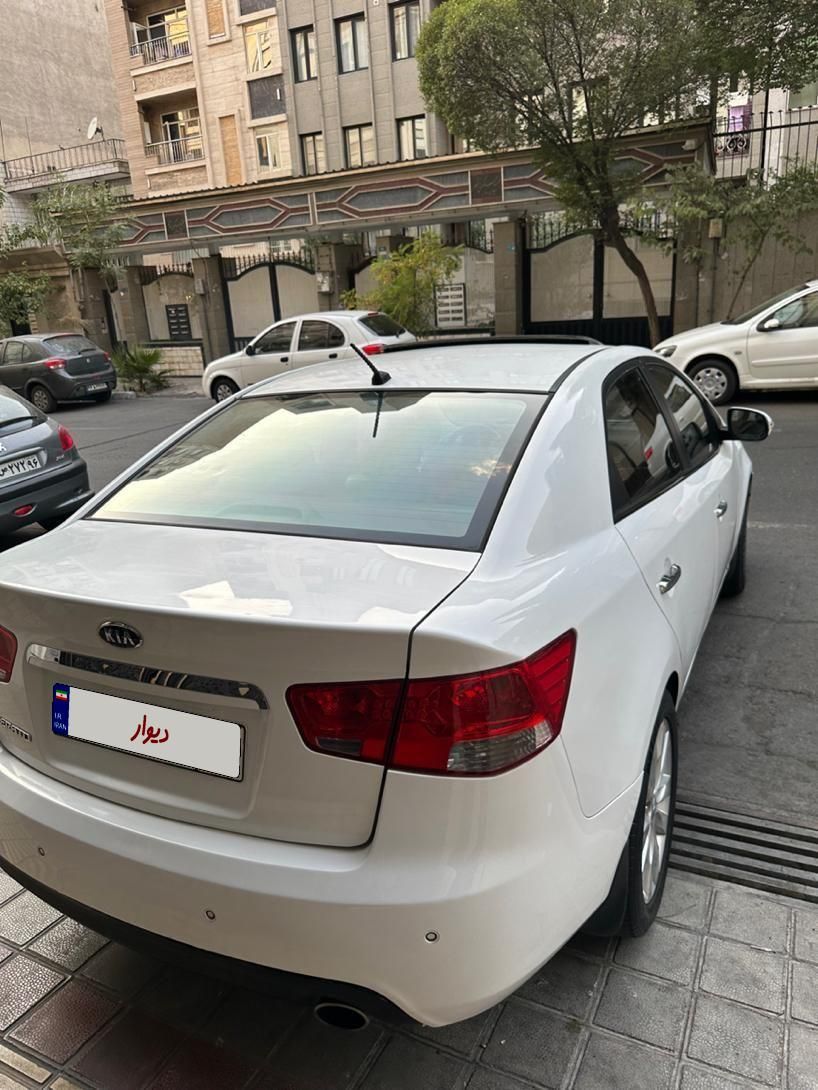 کیا سراتو 2.0 لیتر اتوماتیک GT لاین - 2010