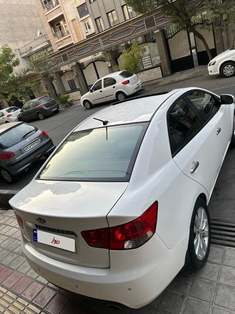 کیا سراتو 2.0 لیتر اتوماتیک GT لاین - 2010