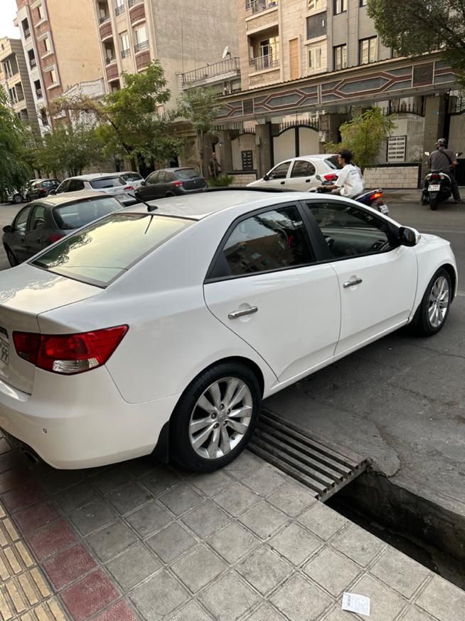 کیا سراتو 2.0 لیتر اتوماتیک GT لاین - 2010