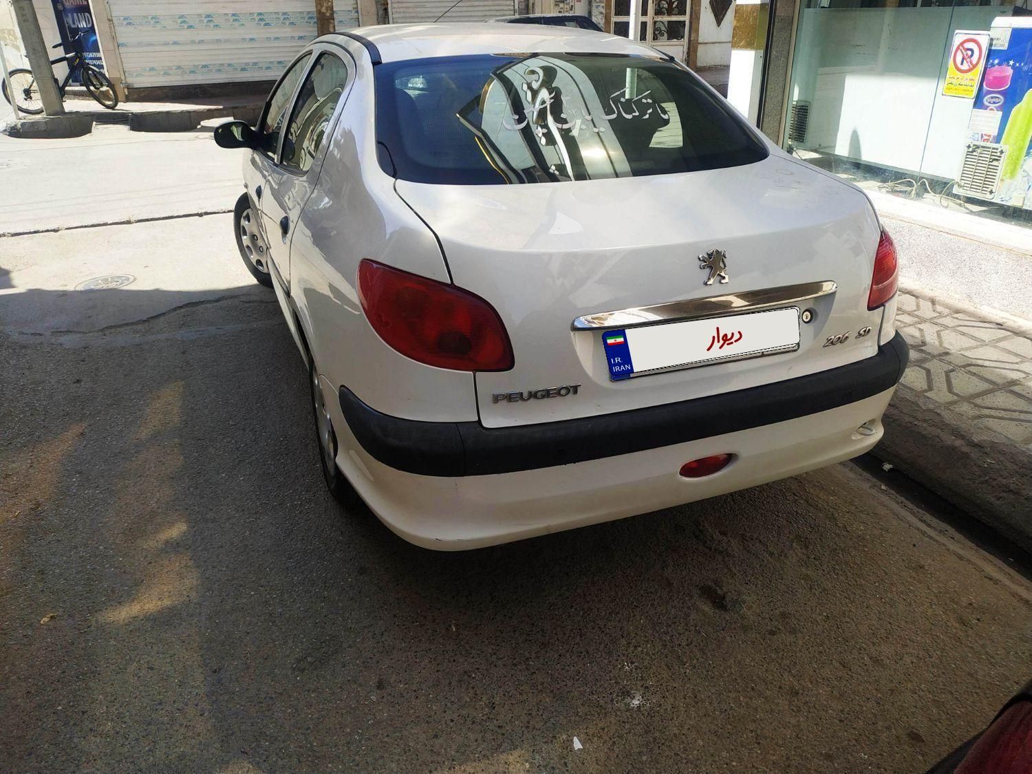پژو ۲۰۶ صندوق دار v8 - 1396