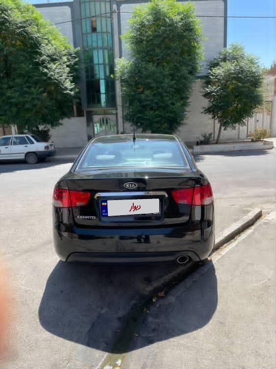کیا سراتو 2.0 لیتر اتوماتیک GT لاین - 2011