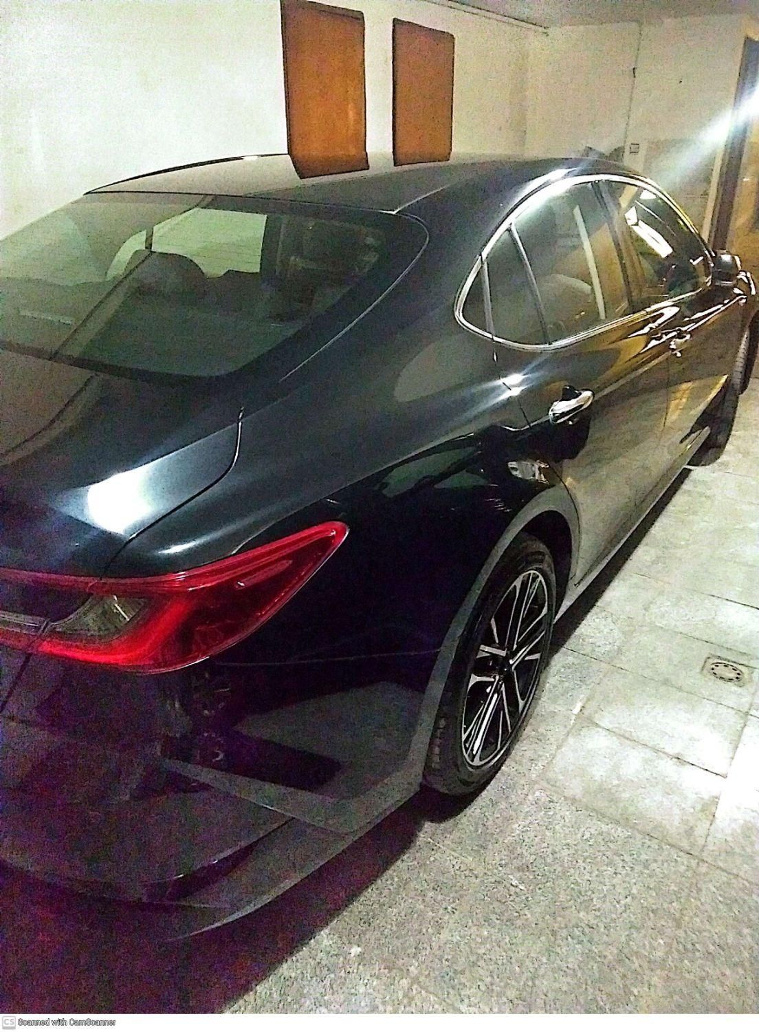 تویوتا کمری XLE - 2024