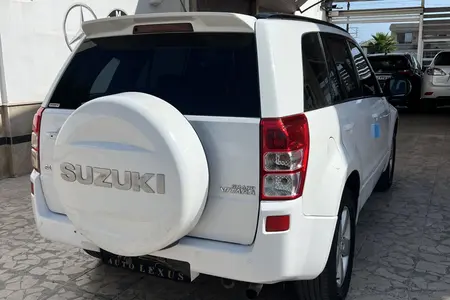 سوزوکی ویتارا ایران خودرو 2400 دنده‌ای - 1389