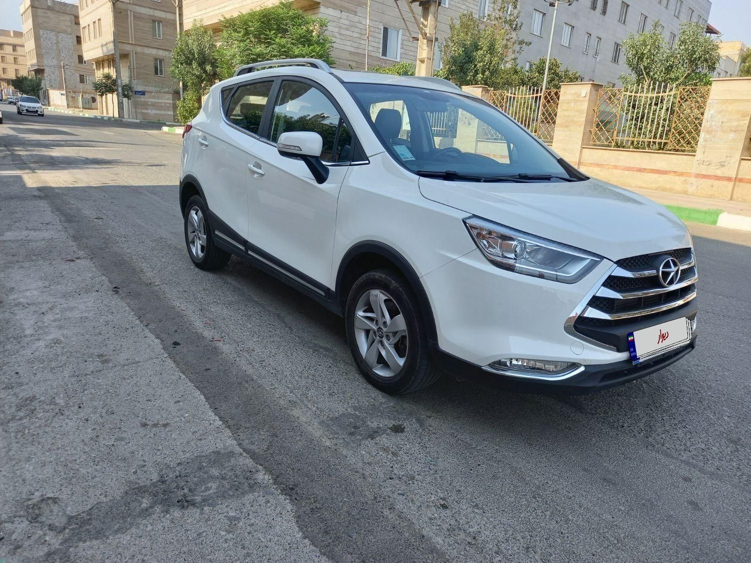 جک S3 اتوماتیک - 1402