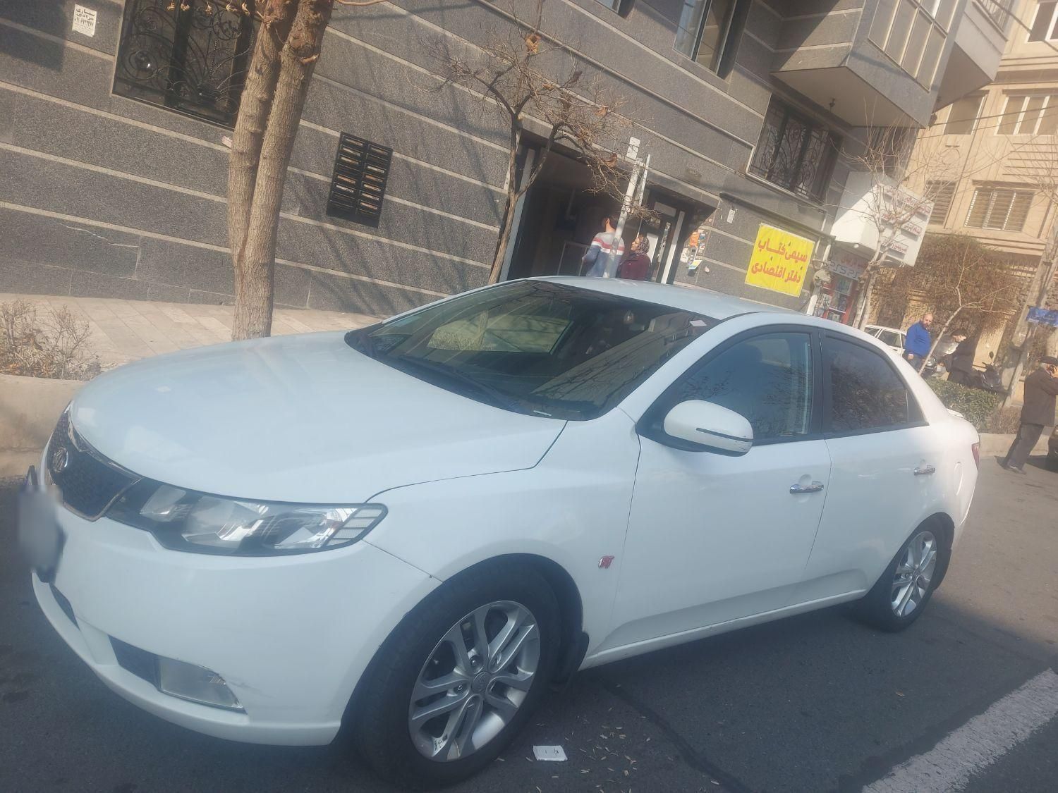کیا سراتو 2.0 لیتر اتوماتیک GT لاین - 2015