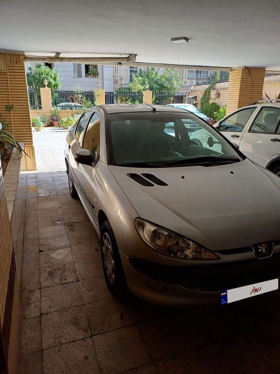 پژو ۲۰۶ صندوق دار v8 - 1398
