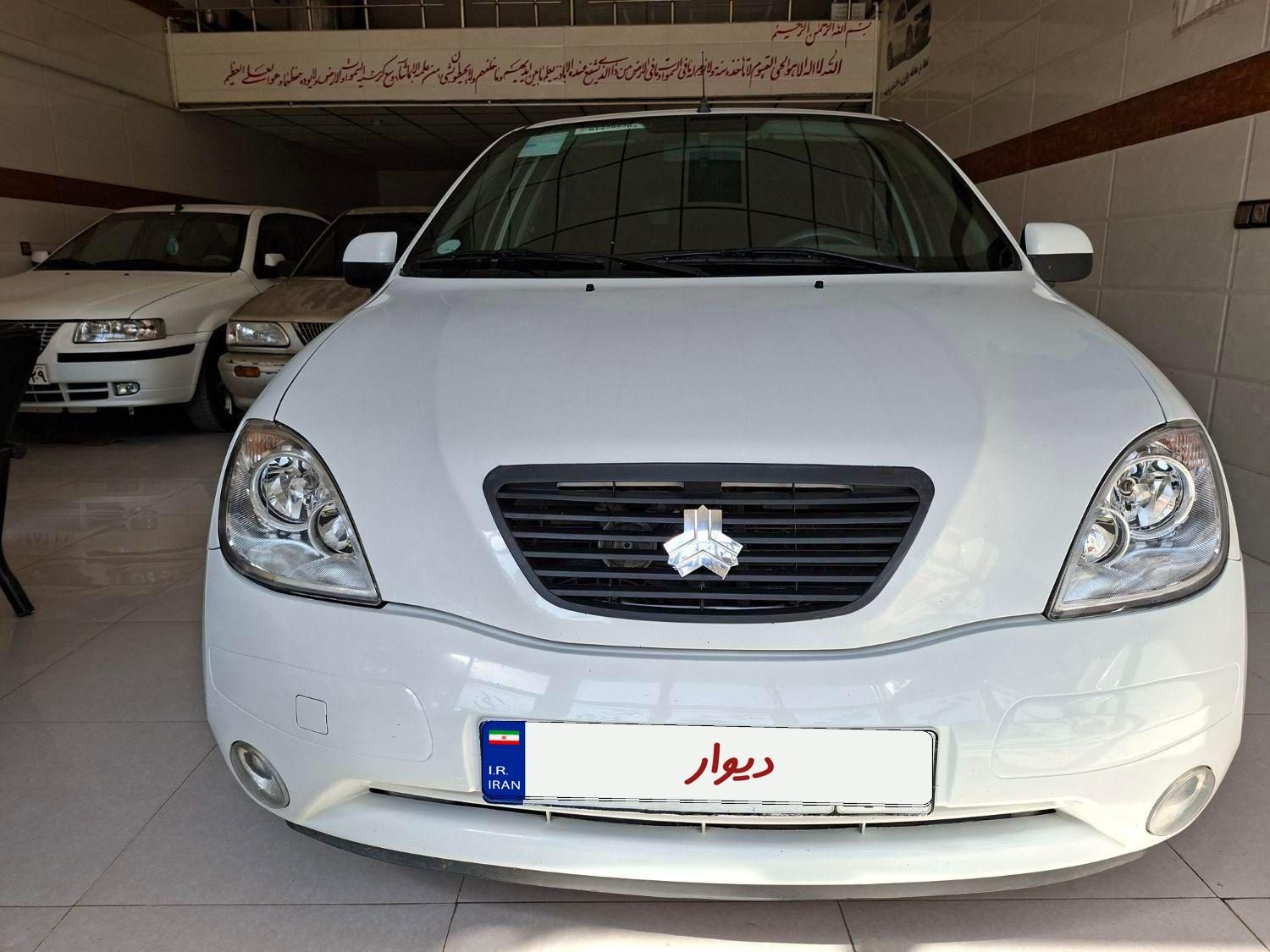 تیبا صندوق دار SX - 1401