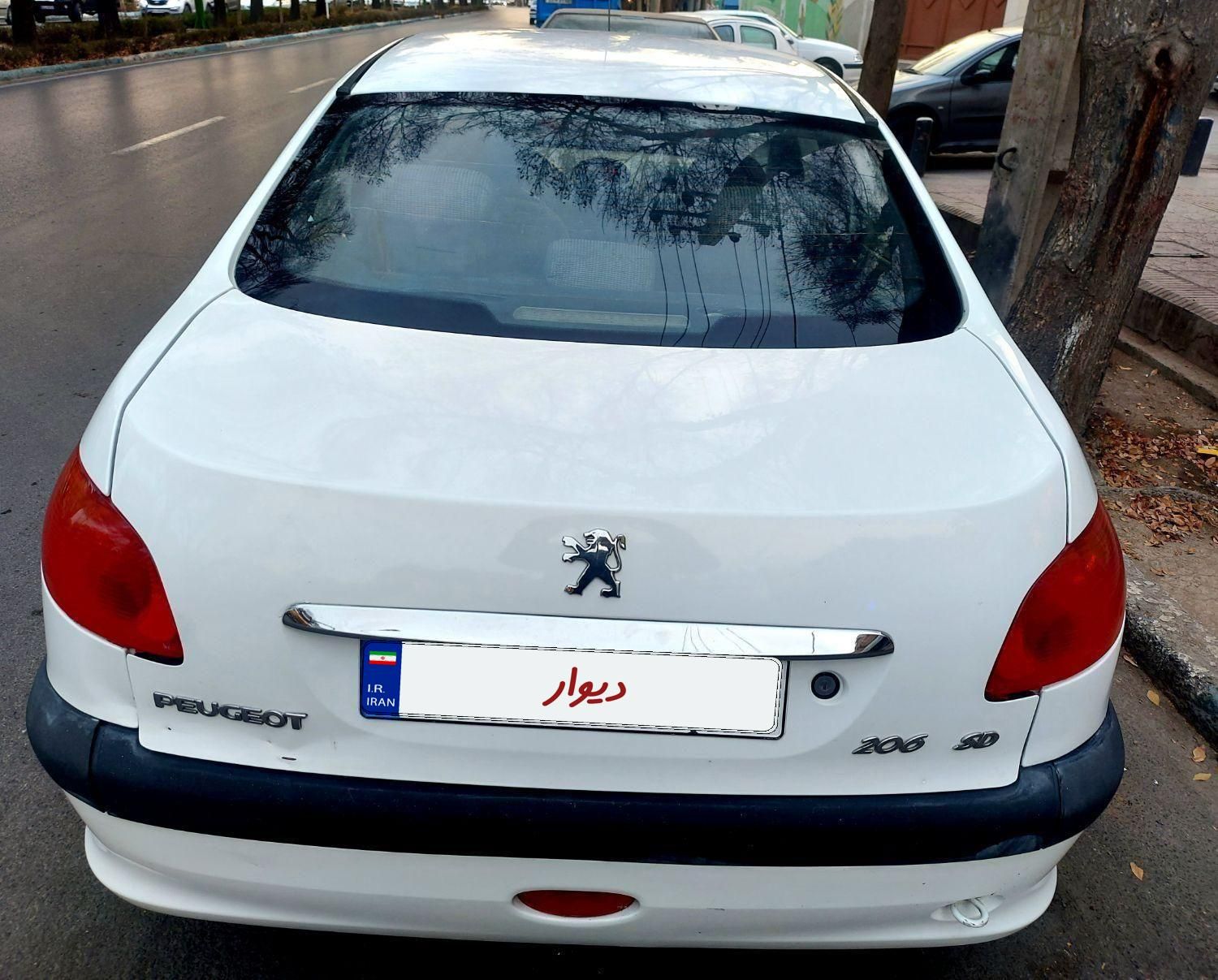پژو ۲۰۶ صندوق دار v8 - 1397
