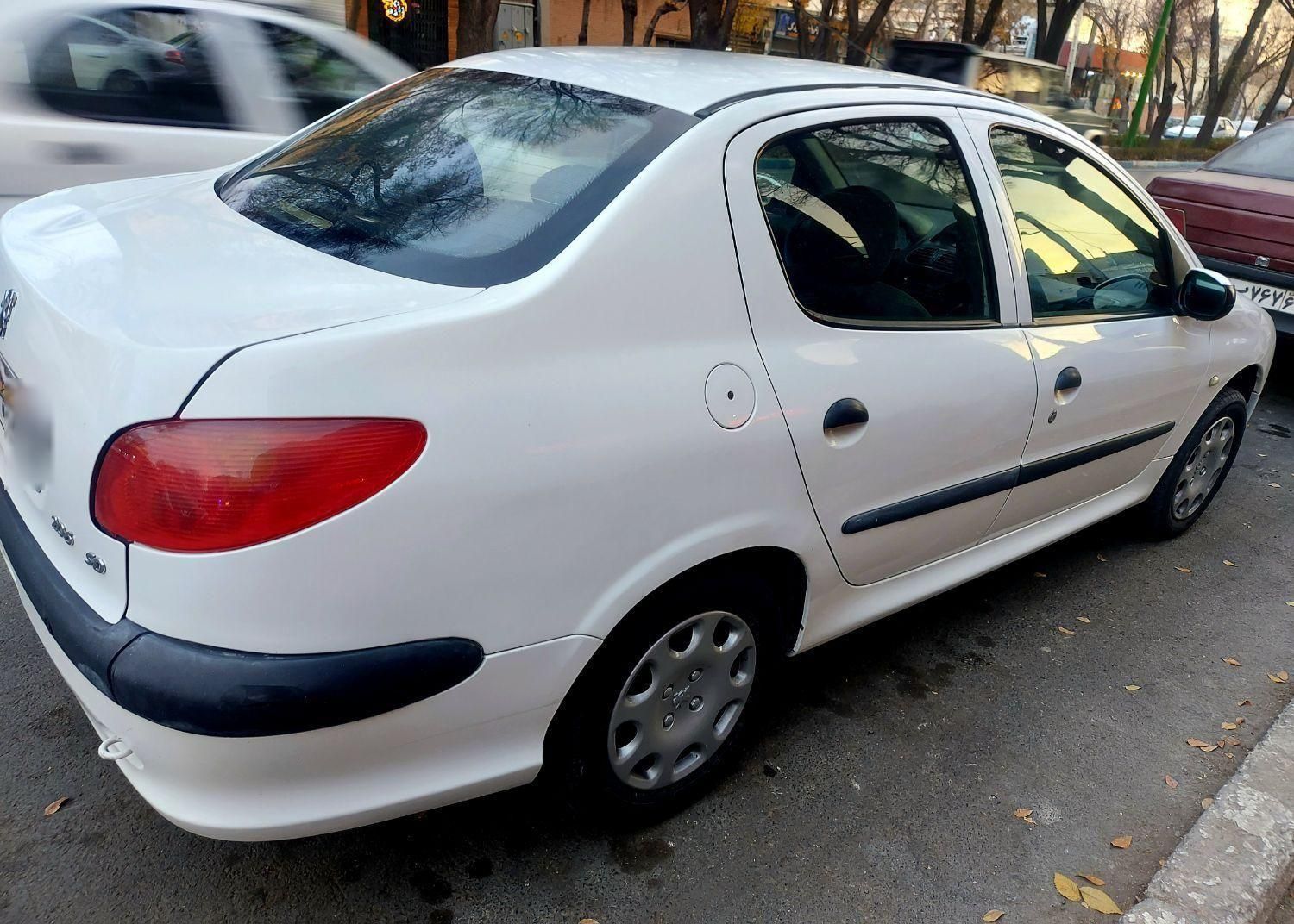پژو ۲۰۶ صندوق دار v8 - 1397