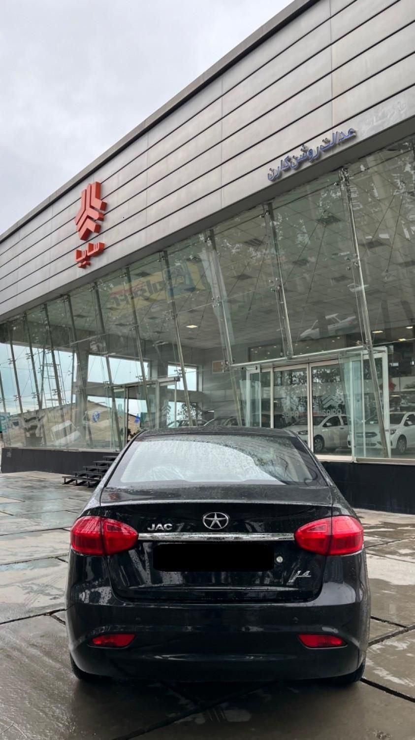 جک J4 اتوماتیک ساده - 1404