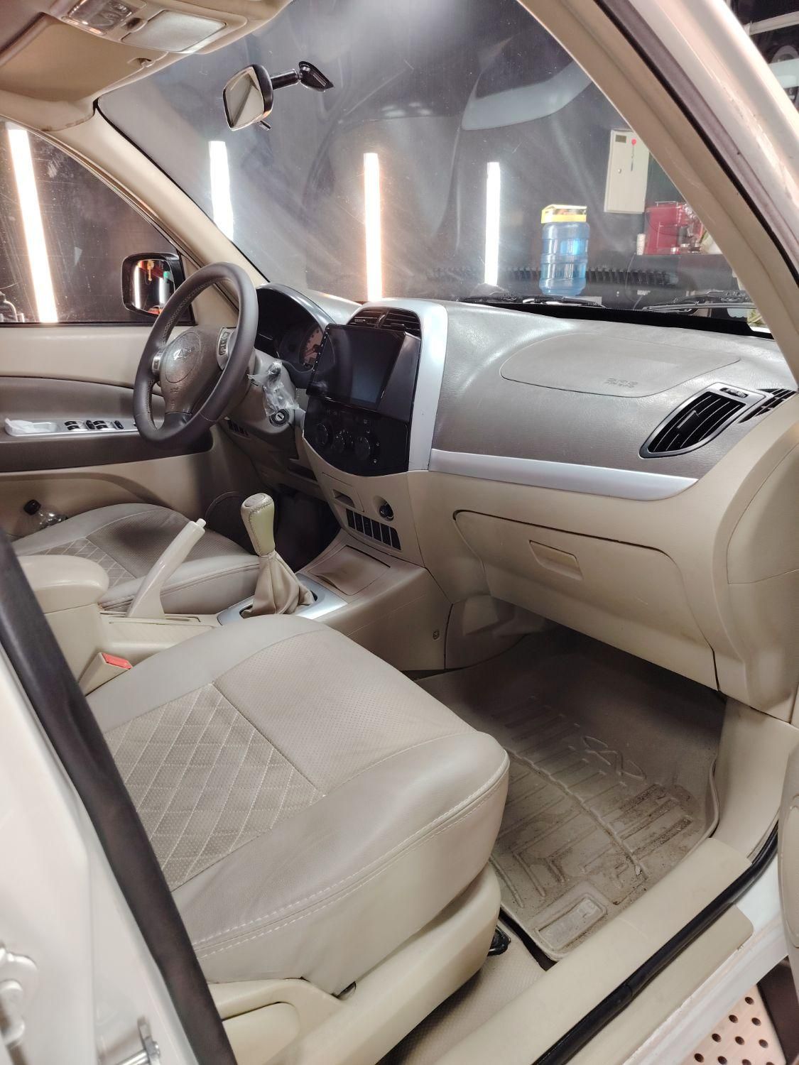 ام وی ام X33 دنده‌ای ساده - 1391