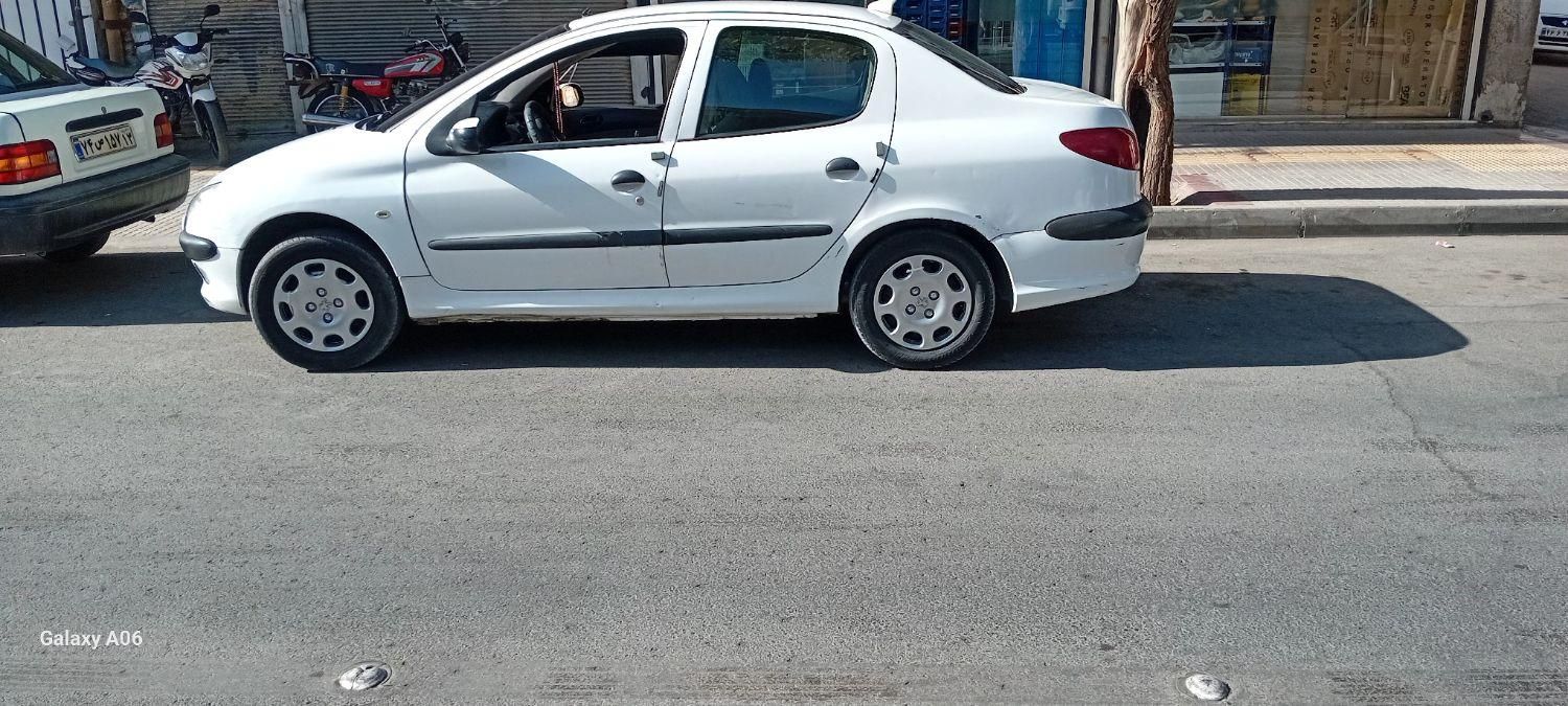 پژو ۲۰۶ صندوق دار v8 - 1390