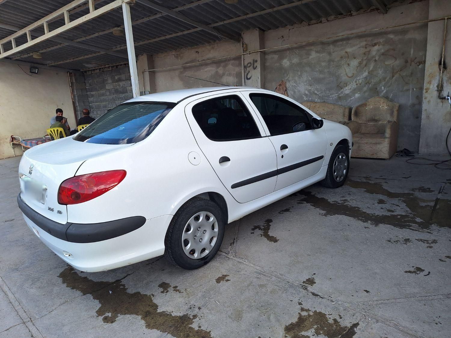 پژو ۲۰۶ صندوق دار v8 - 1393