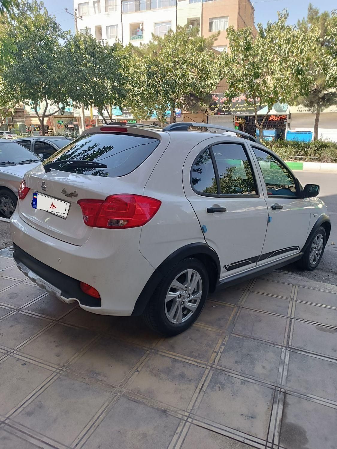 خودرو کوییک، R آگهی ann_19514381