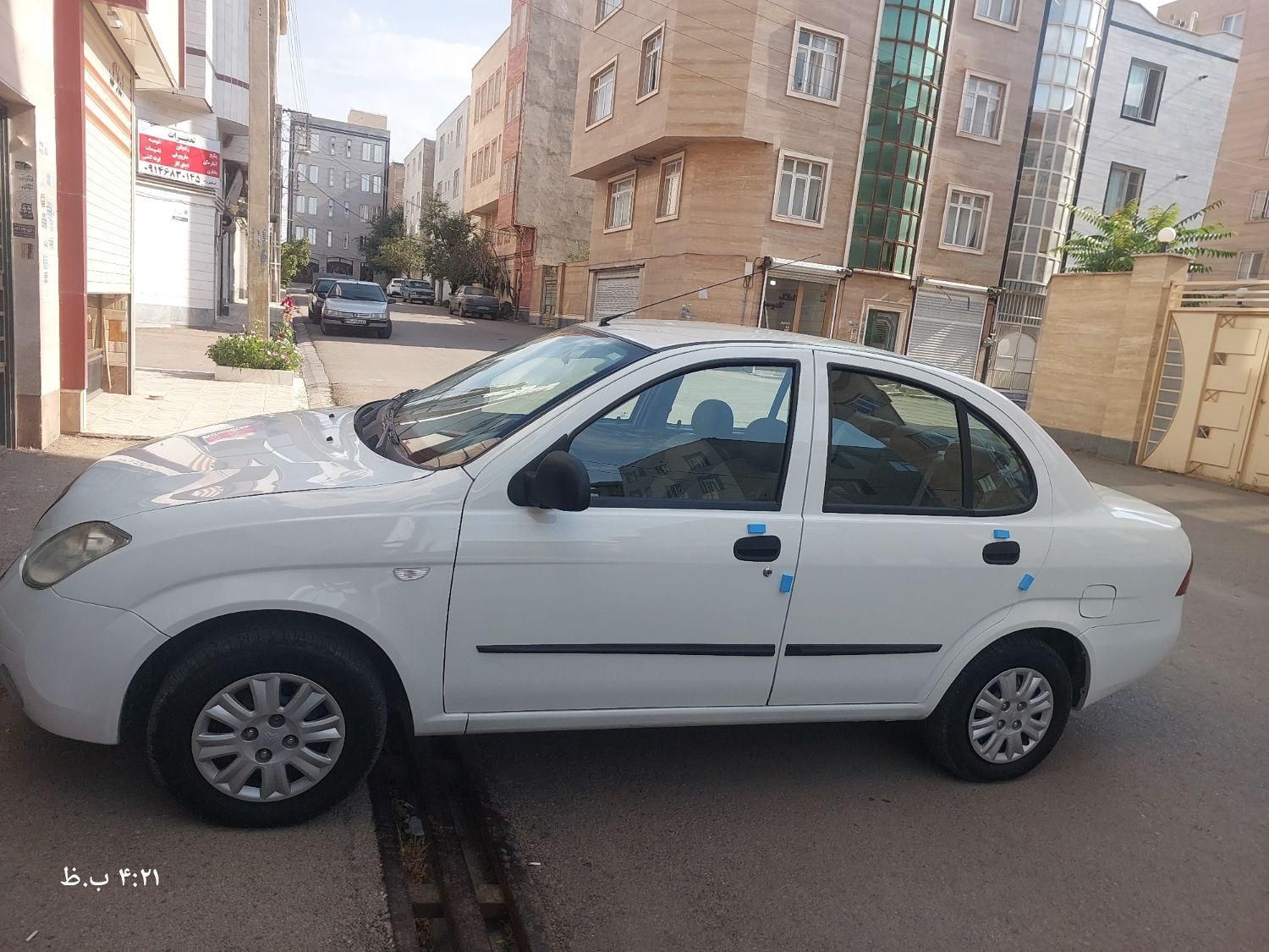 تیبا صندوق دار SX - 1399