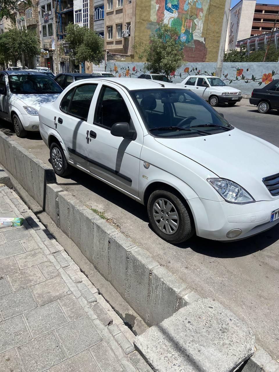 تیبا صندوق دار SX - 1390