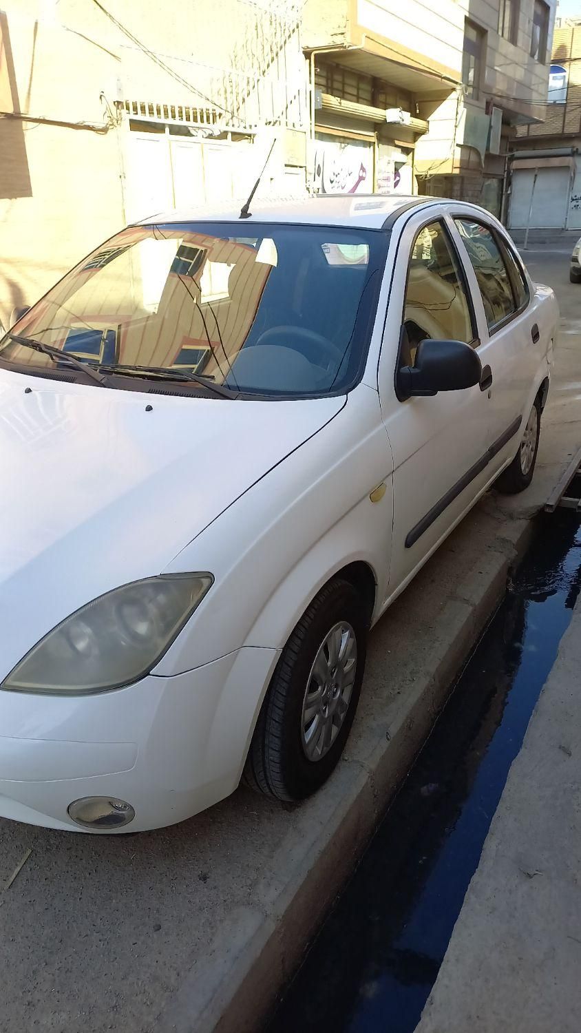 تیبا صندوق دار SX - 1393