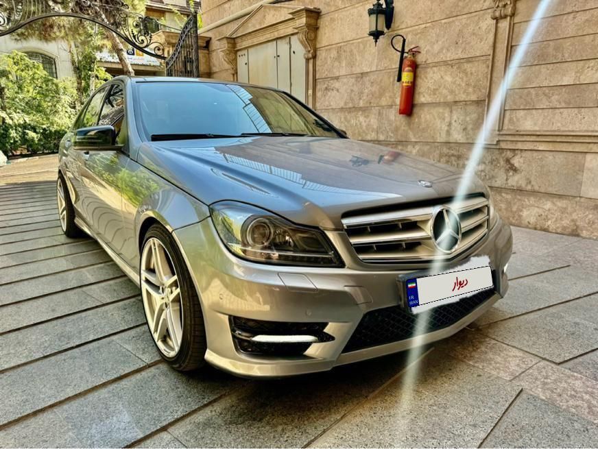 بنز C 200 - 2011