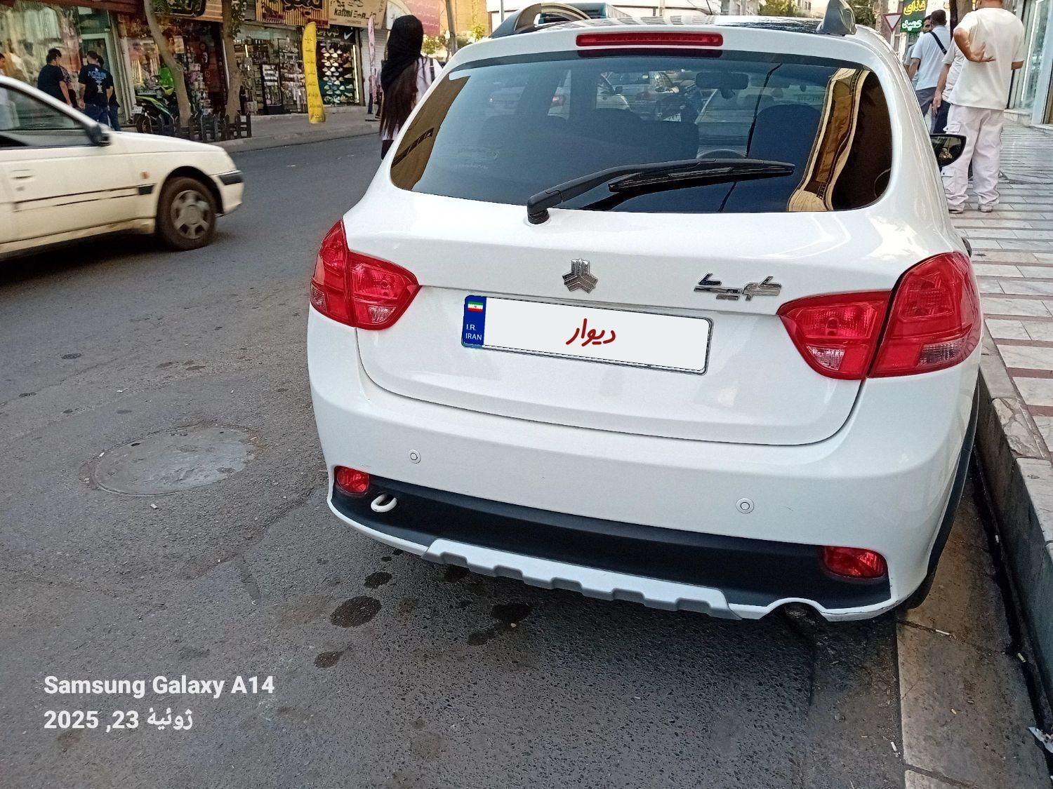 کوییک R دنده‌ای - 1402