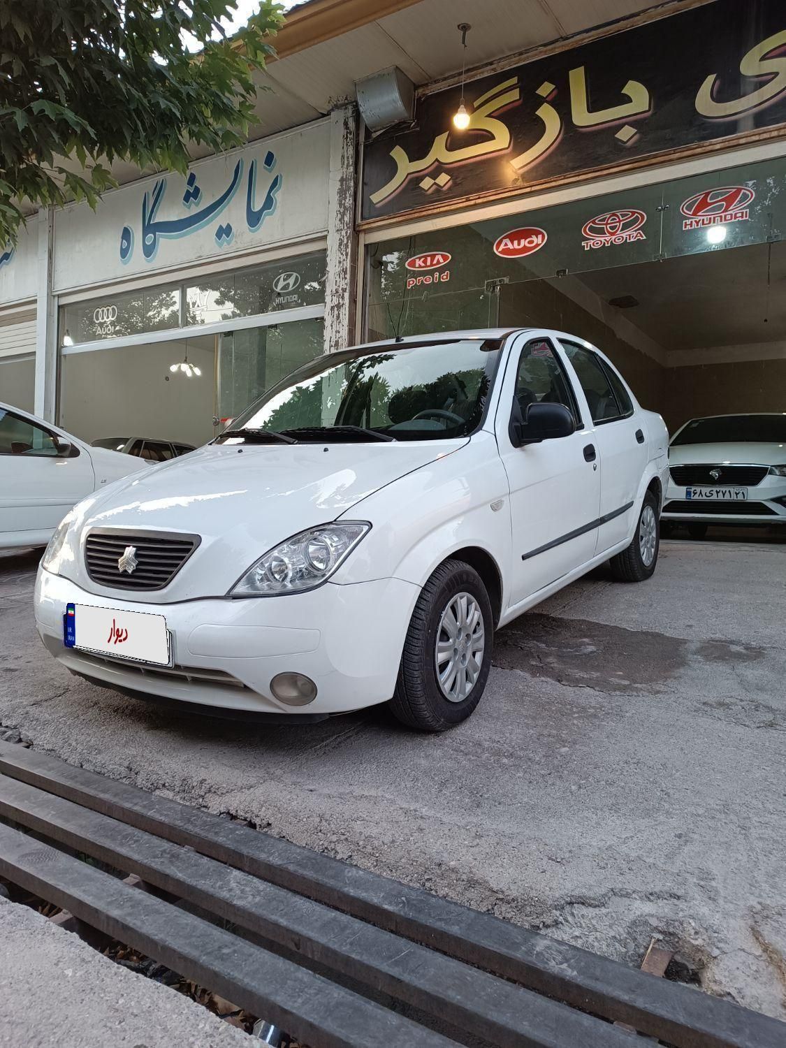 تیبا صندوق دار SX - 1396