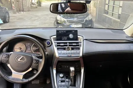 لکسوس NX هیبرید 300H - 2015