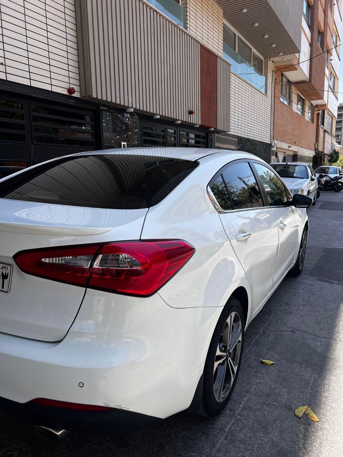 کیا سراتو 2.0 لیتر اتوماتیک GT لاین - 2014