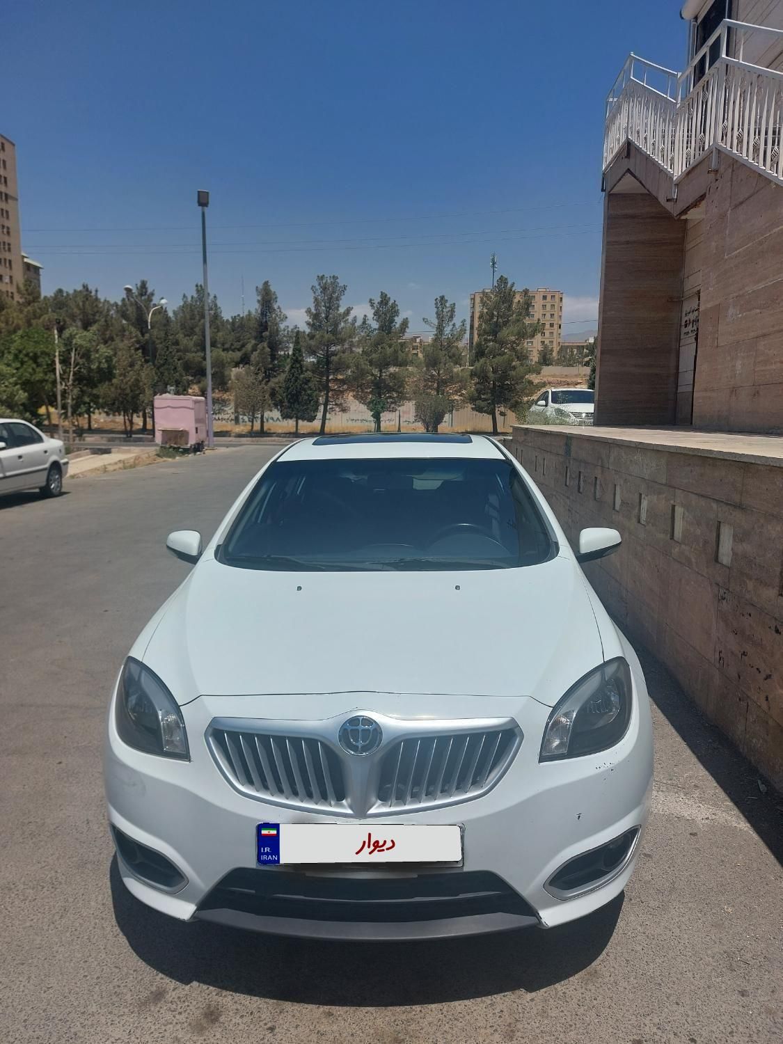 برلیانس H320 دنده‌ای 1500 - 1396