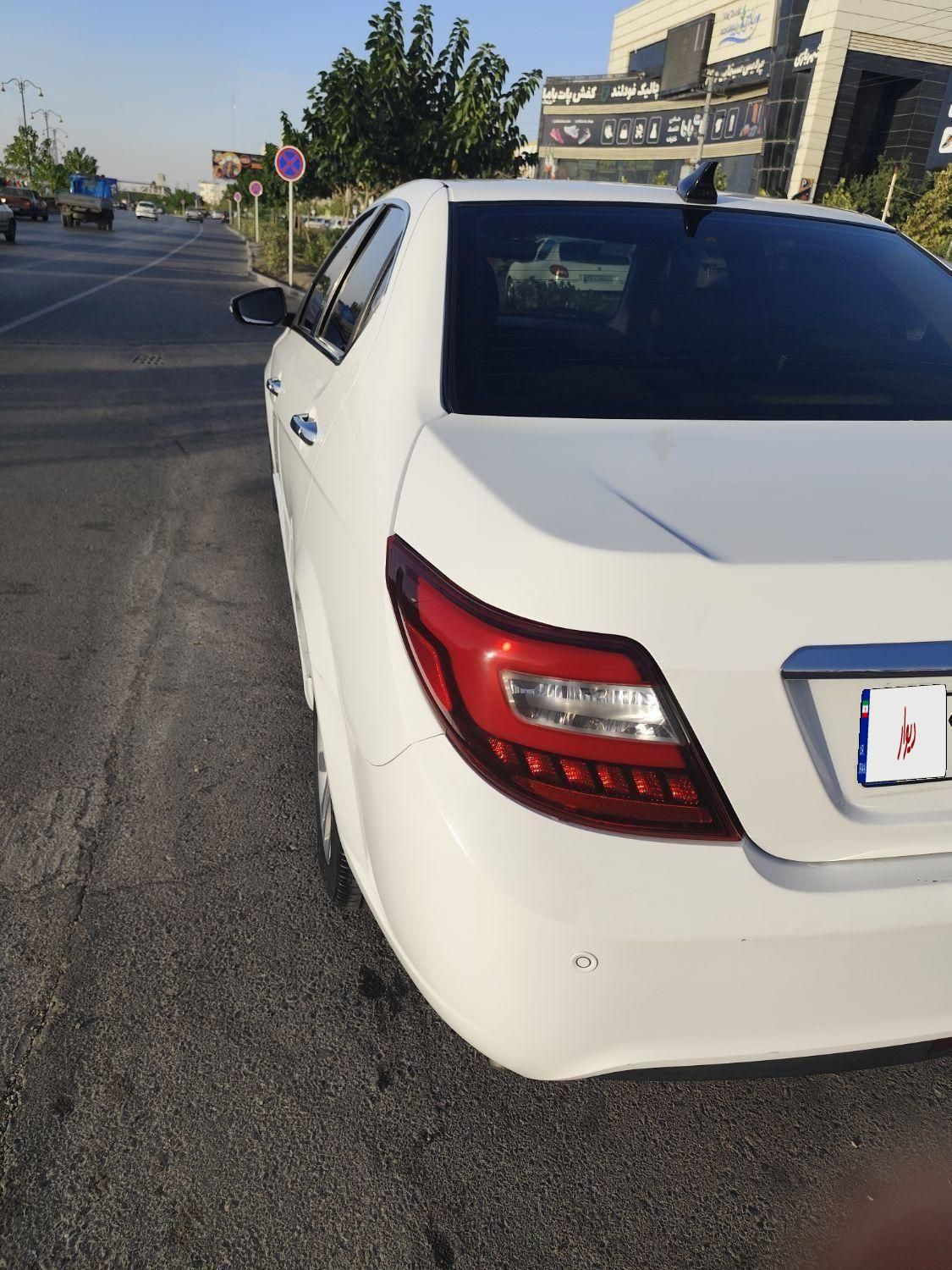 دنا پلاس تیپ ۲ سانروف ۴ ایربگ - 1400