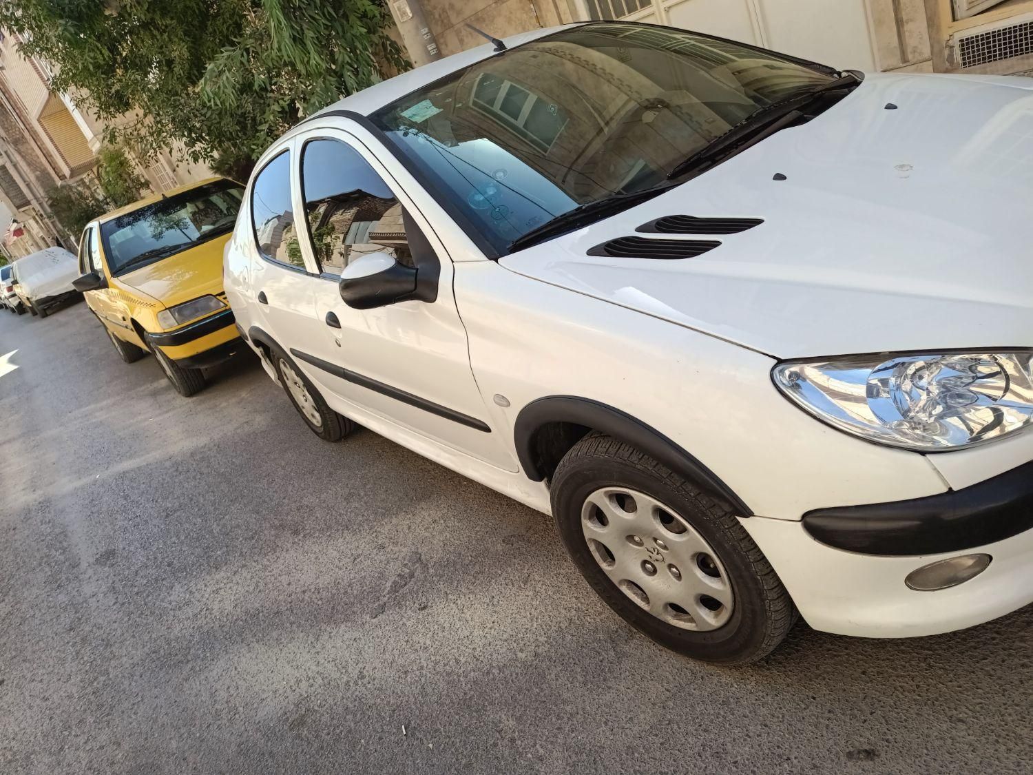 پژو ۲۰۶ صندوق دار v8 - 1391