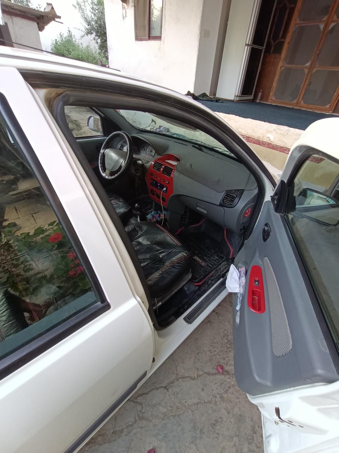 تیبا صندوق دار SX - 1400
