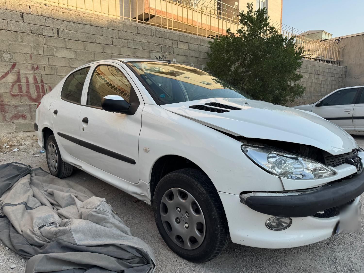 پژو ۲۰۶ صندوق دار v8 - 1396