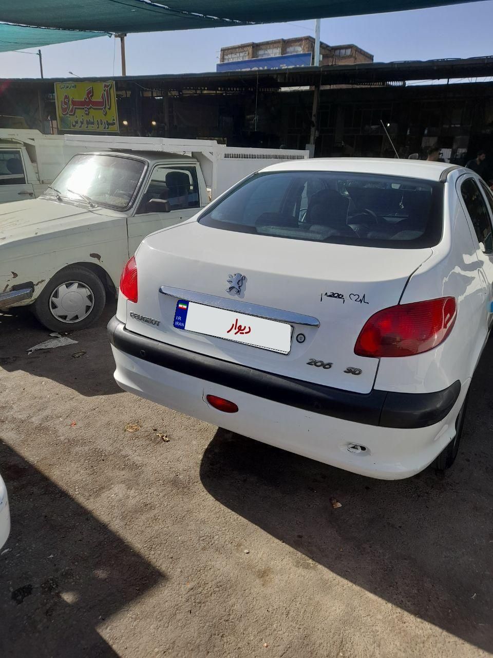 پژو ۲۰۶ صندوق دار v8 - 1393