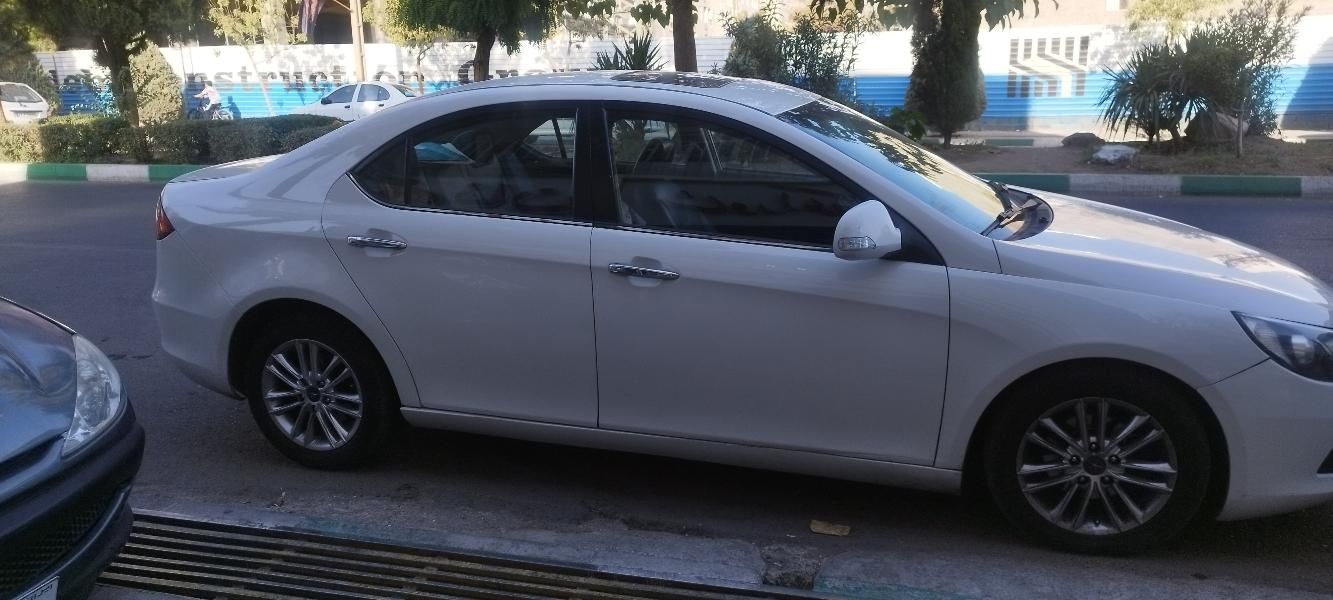 جک J5 اتوماتیک - 1395