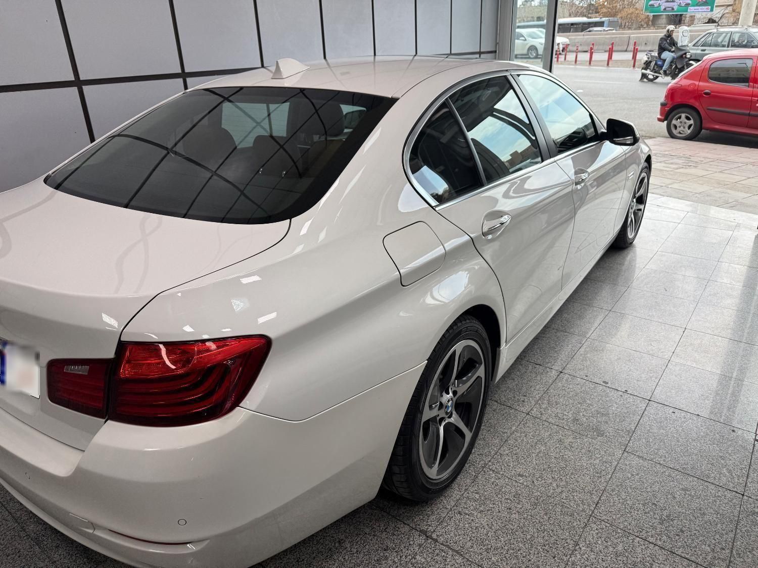ب ام و سری 5 528i - 2014