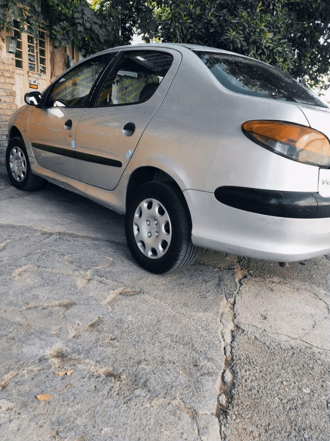 پژو ۲۰۶ صندوق دار v8 - 1386
