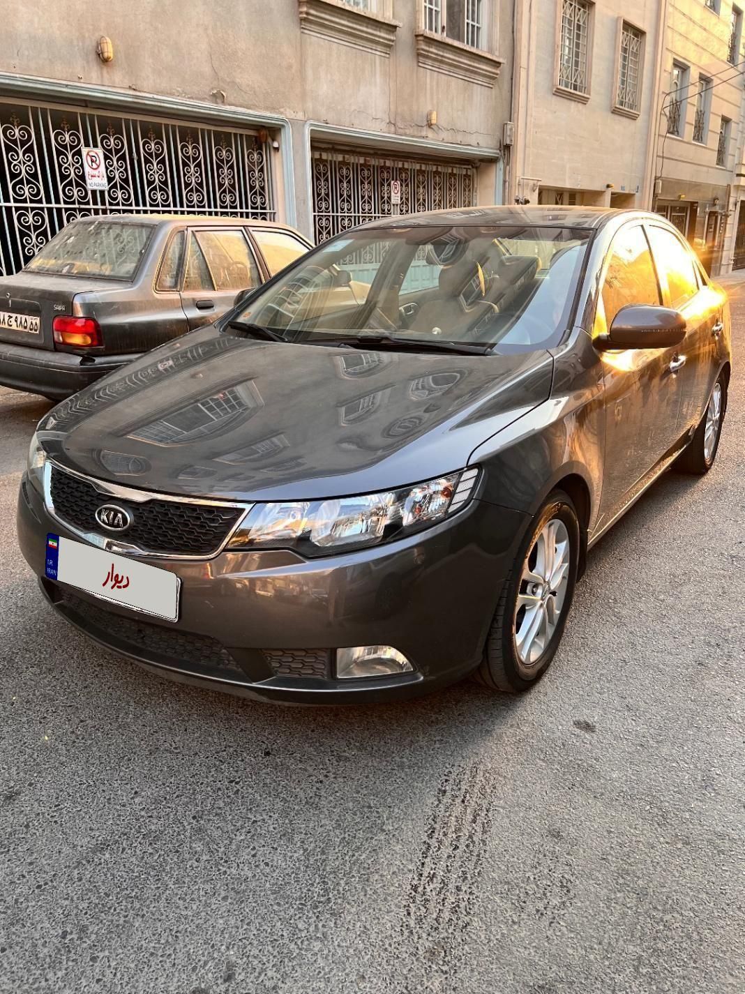 خودرو کیا، سراتو مونتاژ آگهی ann_19517911