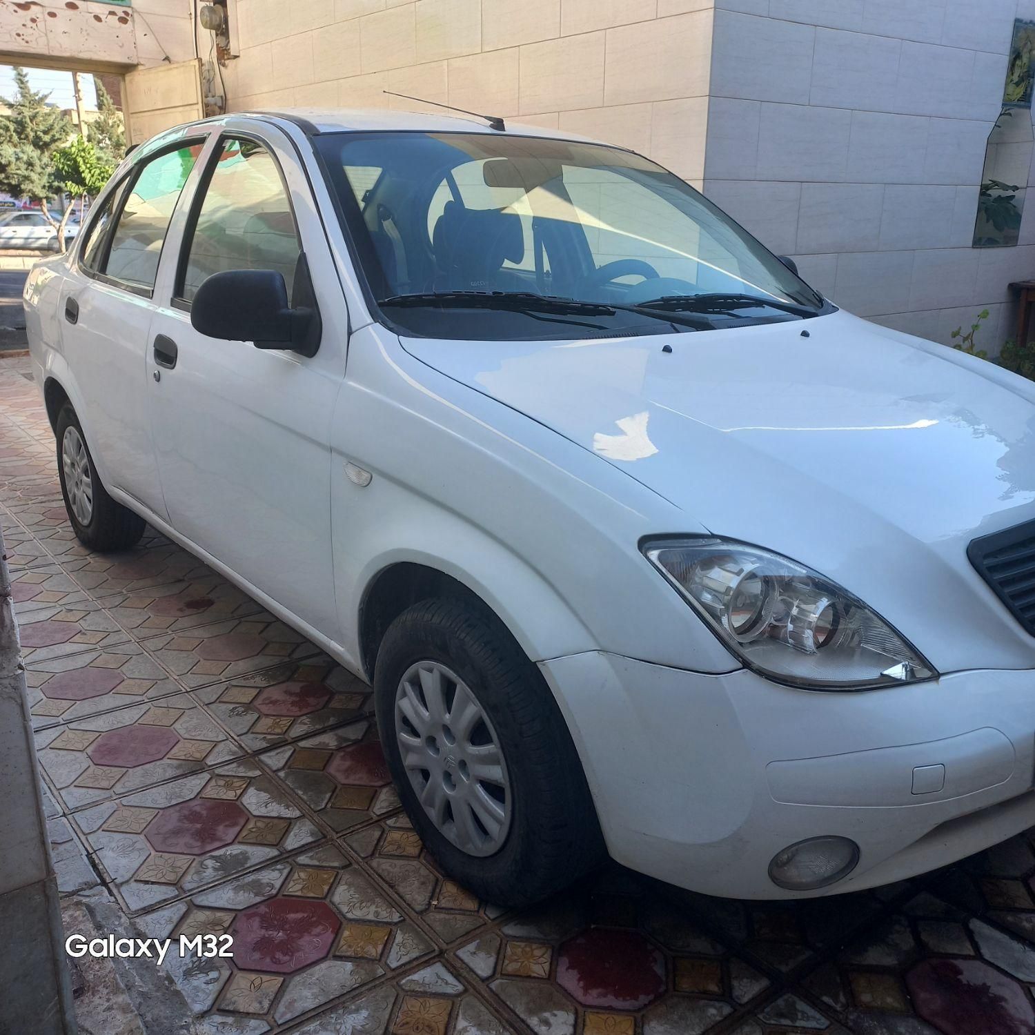 تیبا صندوق دار SX - 1396