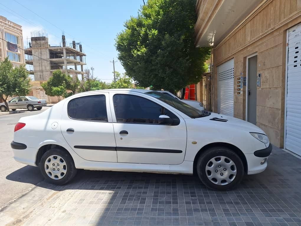 پژو ۲۰۶ صندوق دار v8 - 1396