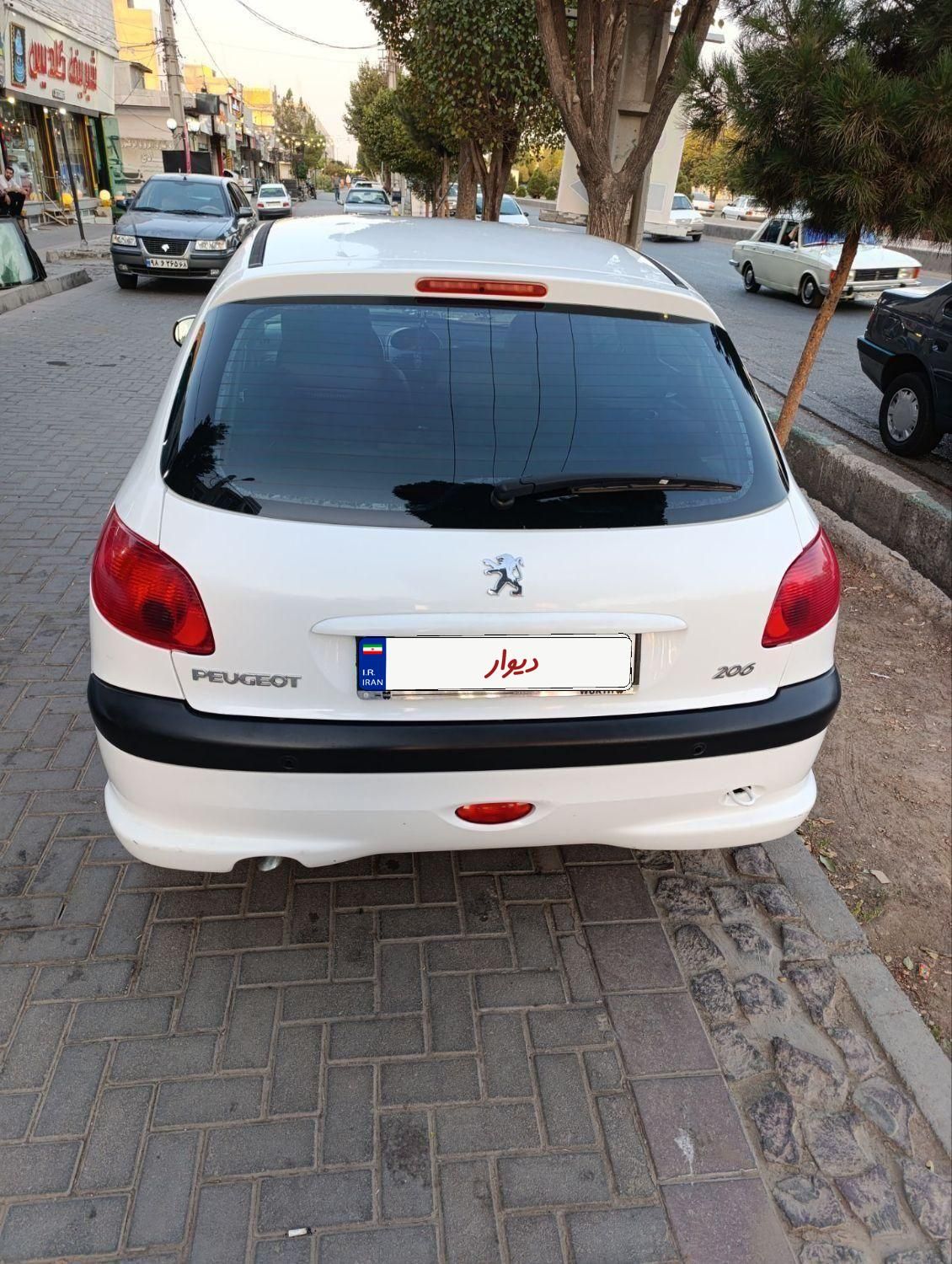 پژو 206 تیپ 5 - 1397