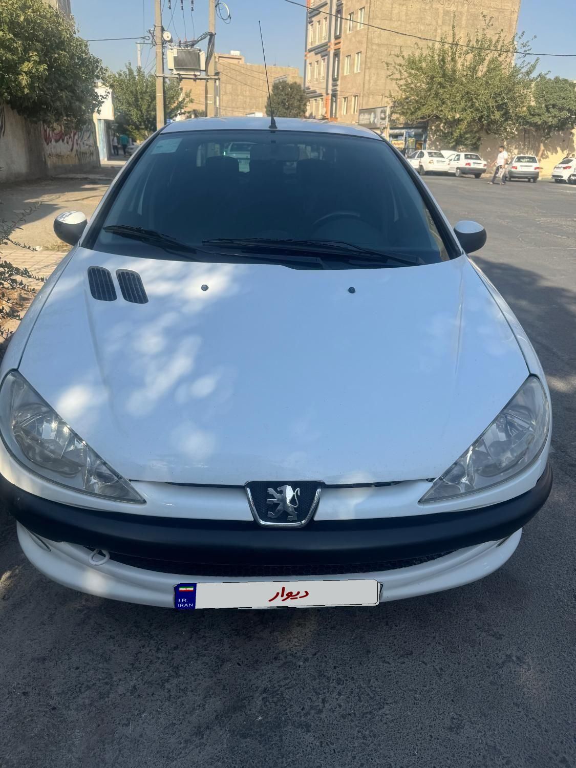 پژو ۲۰۶ صندوق دار v8 - 1396