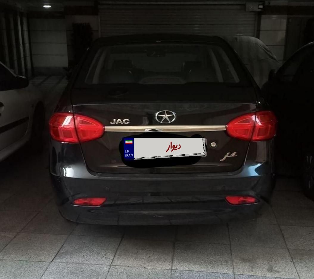 جک J4 اتوماتیک ساده - 1402