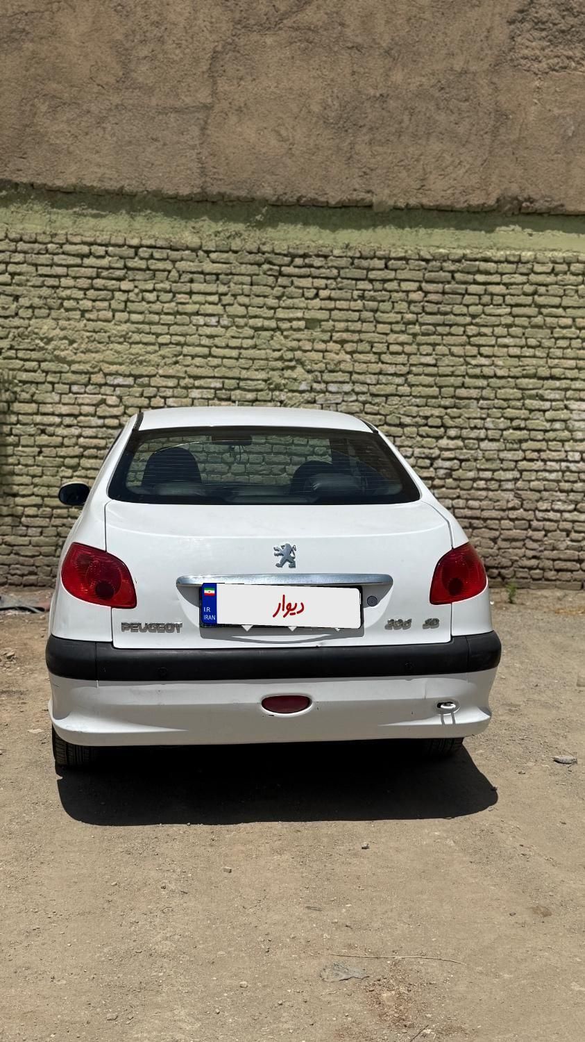 پژو ۲۰۶ صندوق دار v8 - 1395