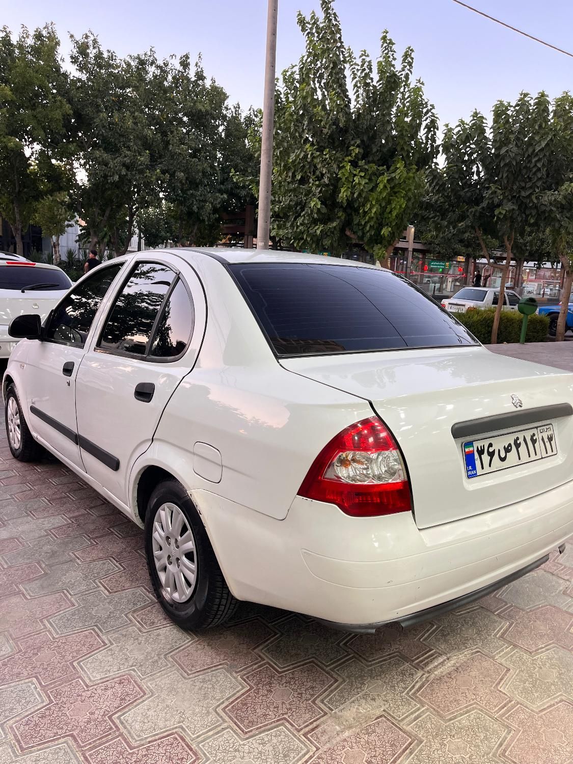 تیبا صندوق دار SX - 1392