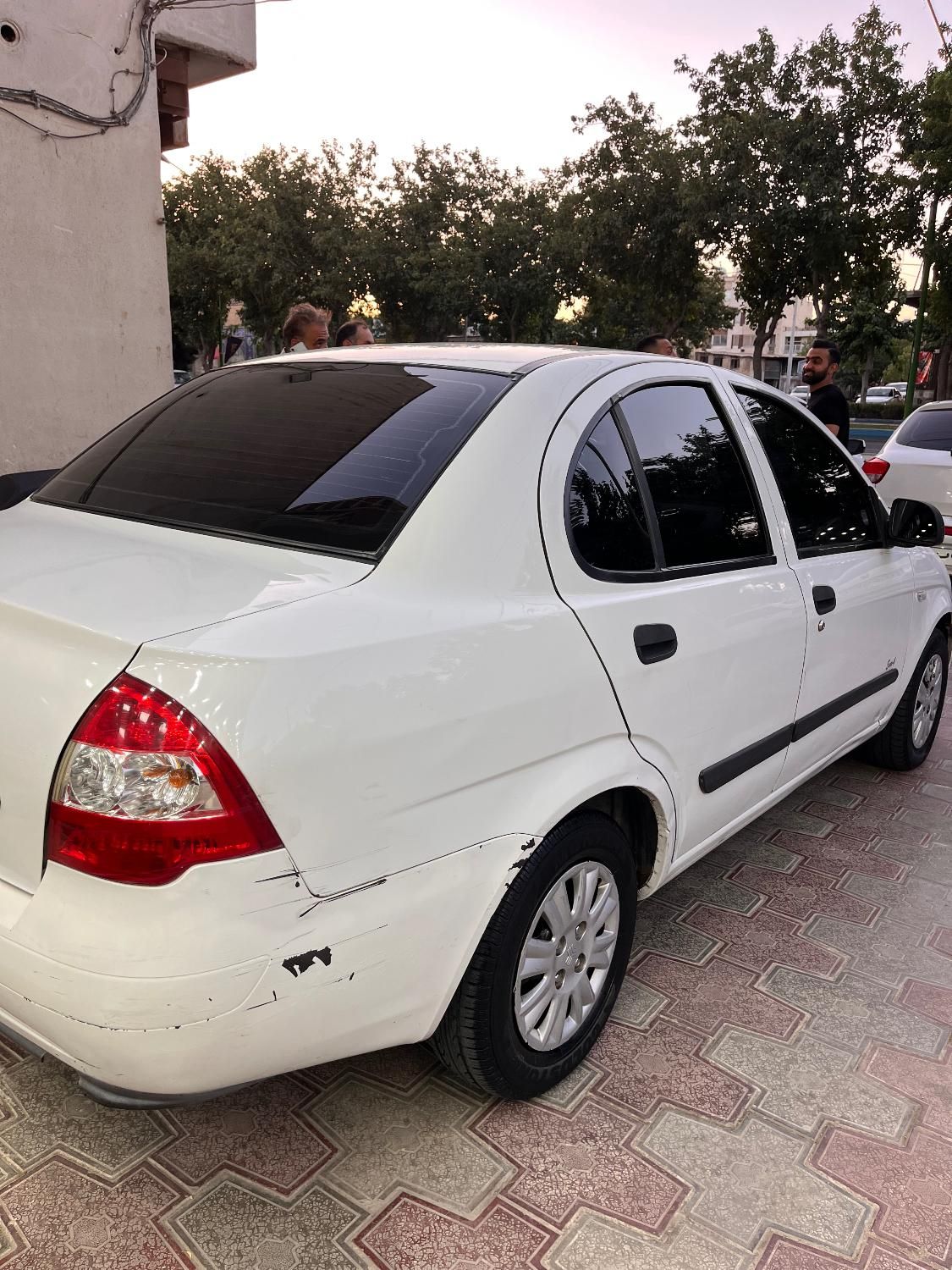 تیبا صندوق دار SX - 1392