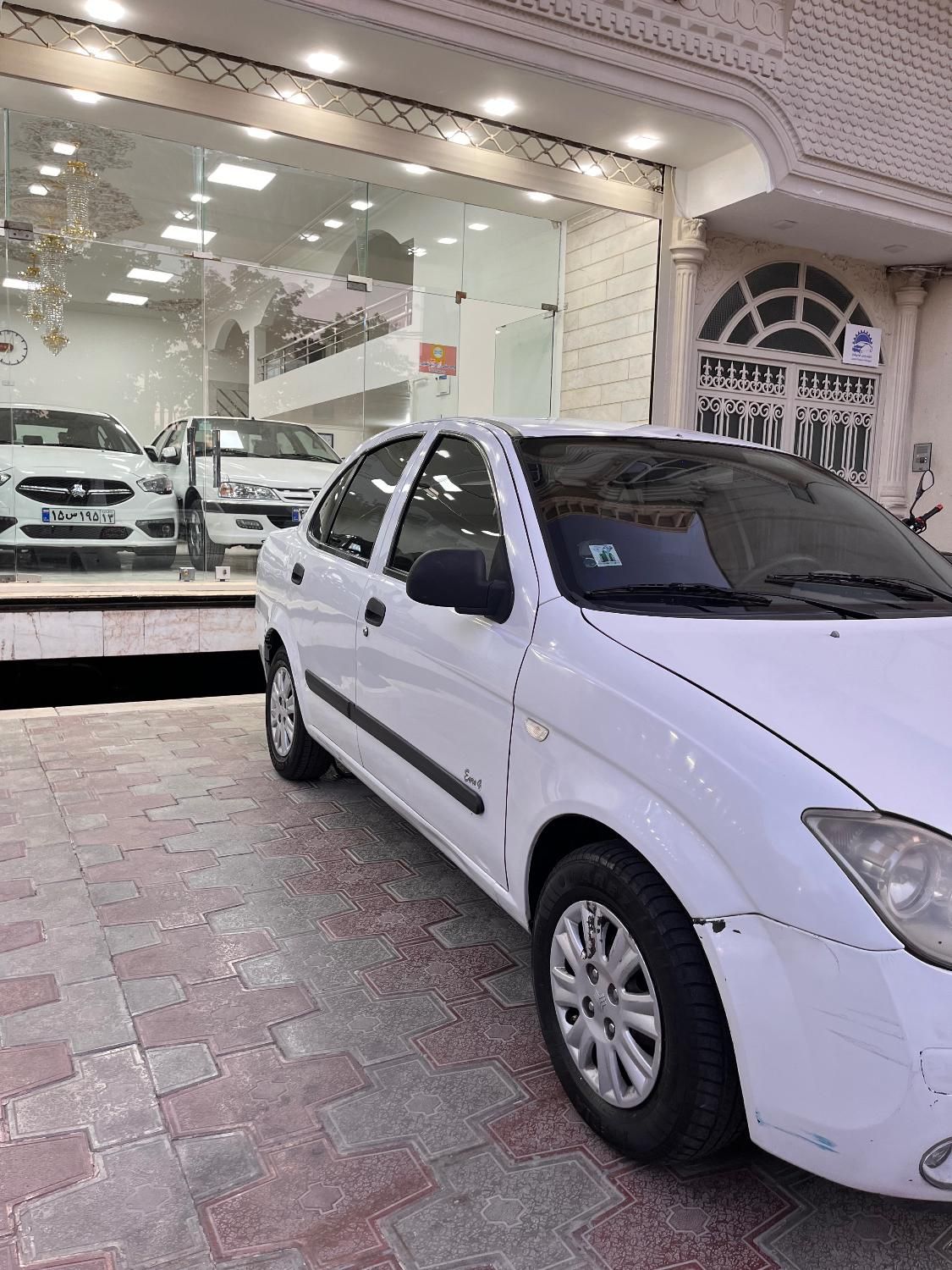 تیبا صندوق دار SX - 1392