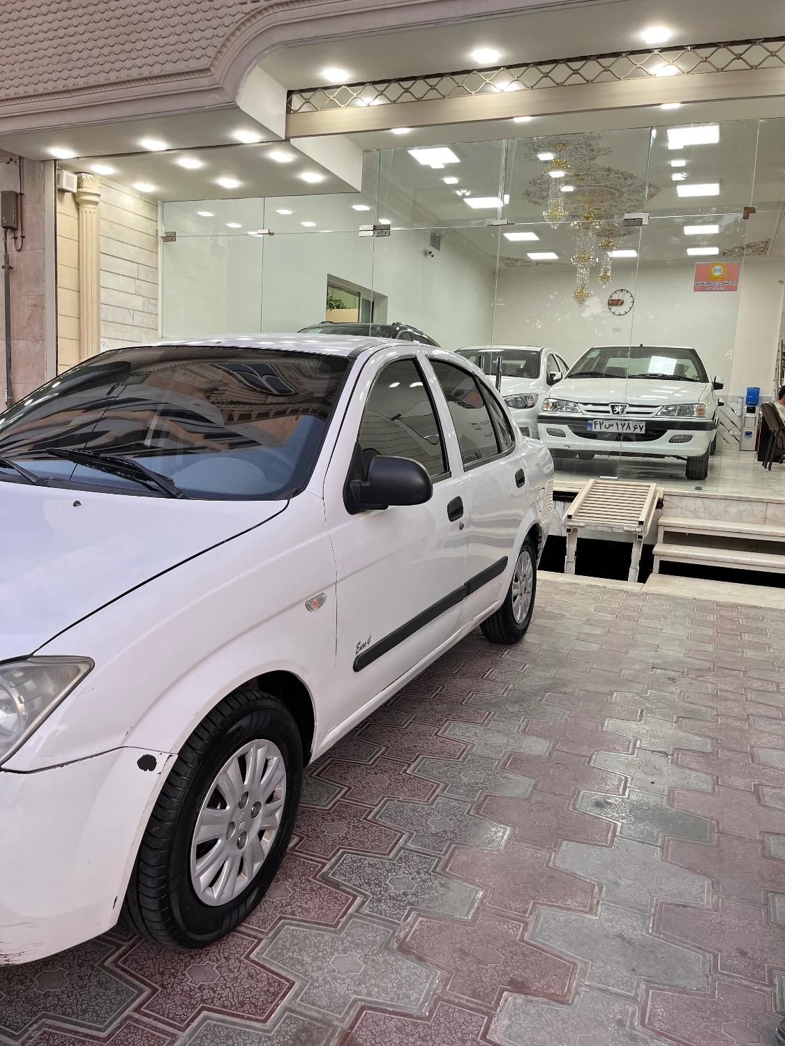 تیبا صندوق دار SX - 1392