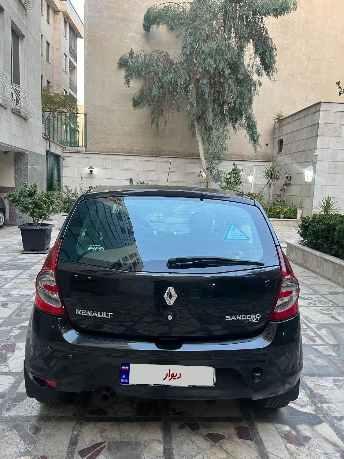 رنو ساندرو اتوماتیک - 1396